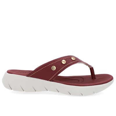 Chinelo Baixo Couro Vermelho Enfeite Rebite