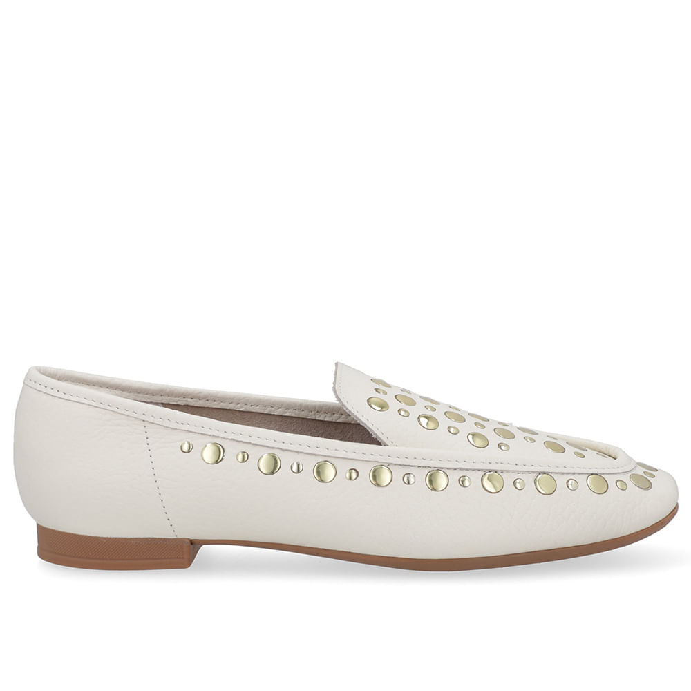 Loafer Branco Marfim Couro Tachas