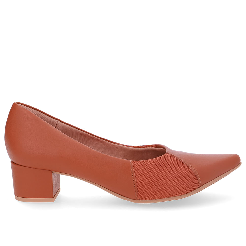 Scarpin Couro Marrom Bico Fino Lateral Tecido