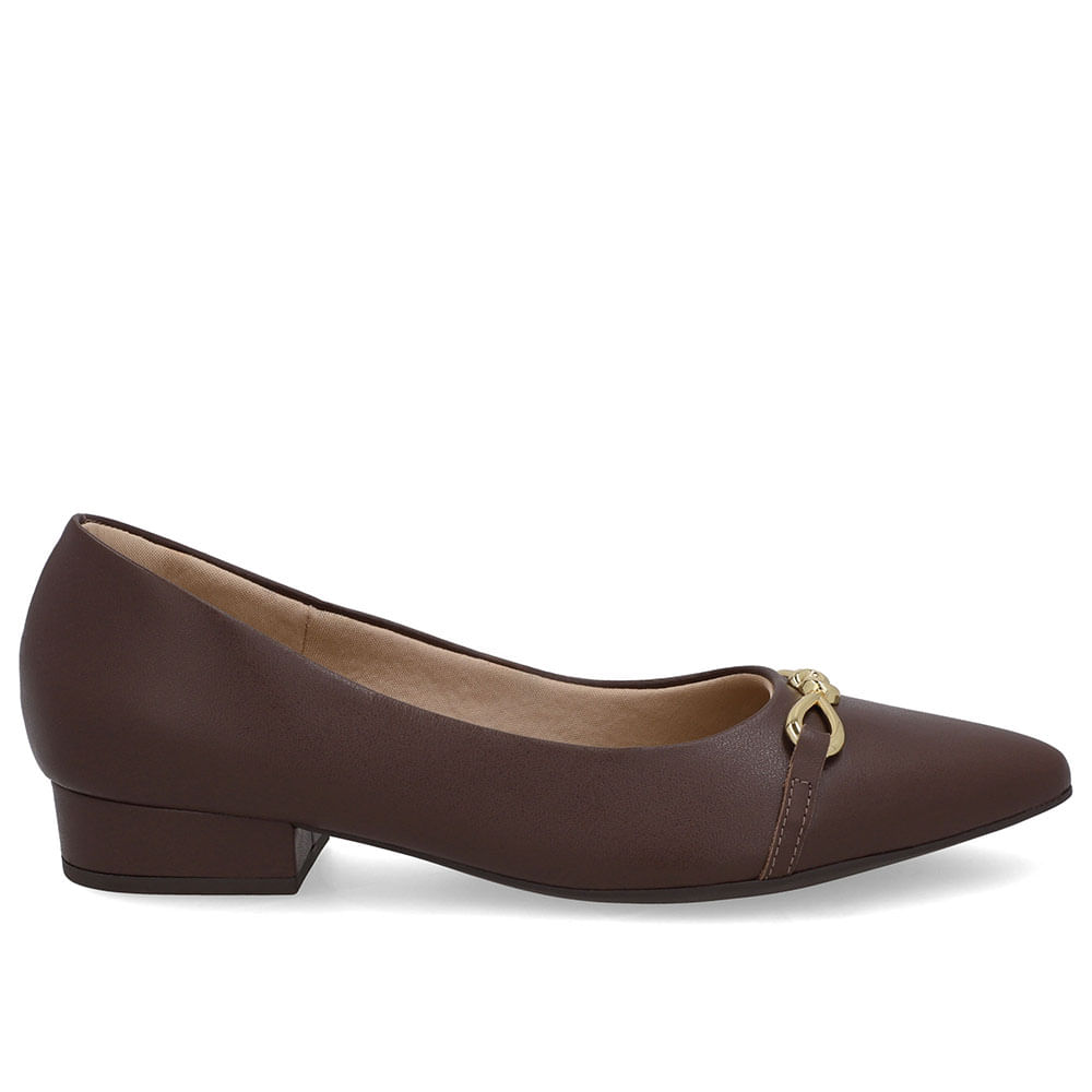 Scarpin Marrom Pinhão Bico Fino Enfeite Top