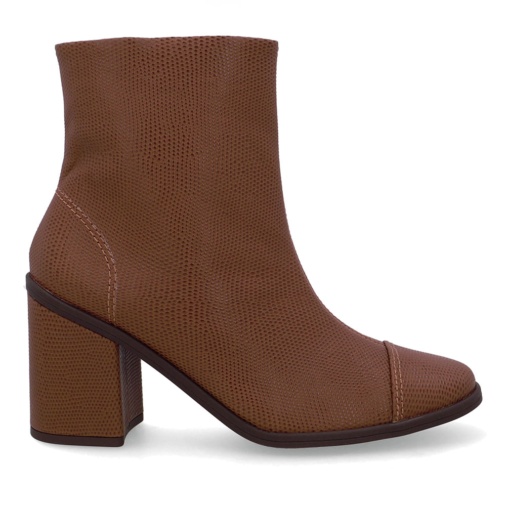 Bota Bico Redondo Couro Marrom
