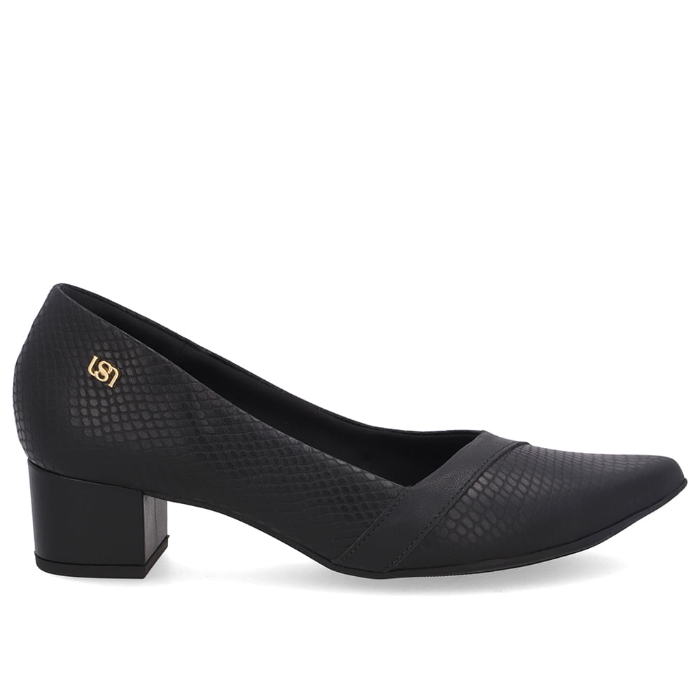 Scarpin Couro Preto Bico Fino