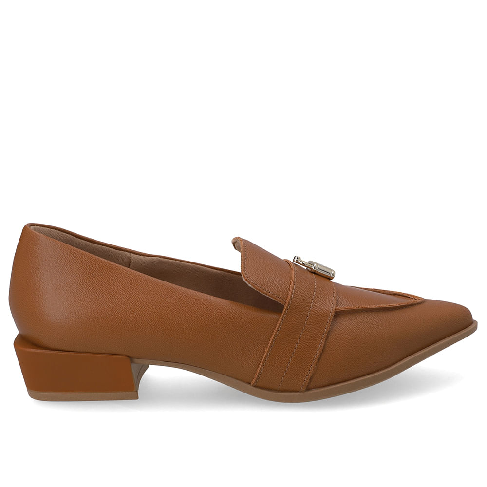 Loafer Couro Marrom Bico Fino Enfeite Cadeado