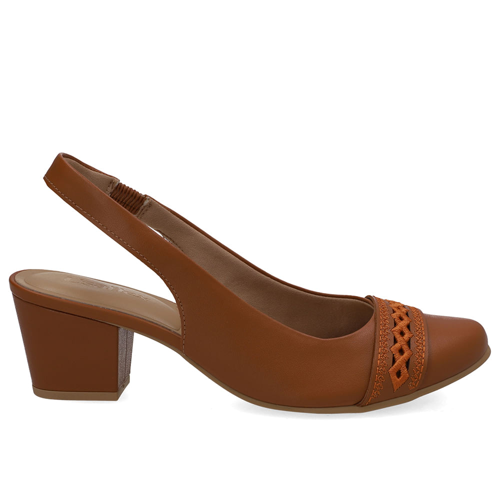 Slingback Em Couro Marrom Com Salto Bloco E Detalhe Bordado