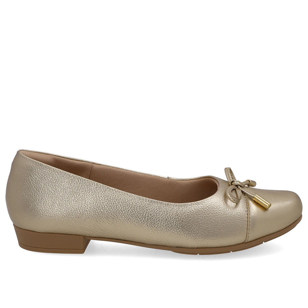 Sapatilha Em Couro Dourado Com Laço Decorativo